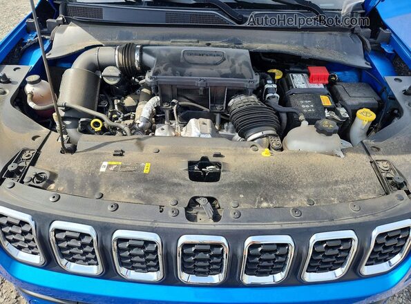 3C4NJDBN4RT153760 2024 JEEP COMPASS Blue Vista interior trasera