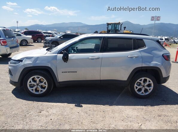 3C4NJDBN4ST504074 2025 JEEP COMPASS Silver Панорамний вид салону 360°