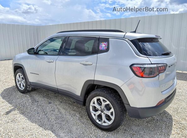 3C4NJDBN4ST571158 2025 JEEP COMPASS Silver Rear left