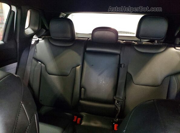 3C4NJDBN4ST580863 2025 JEEP COMPASS White Հետևի նստատեղերի տեսք