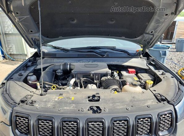 3C4NJDBN5RT602363 2024 JEEP COMPASS Gray Widok komory silnika