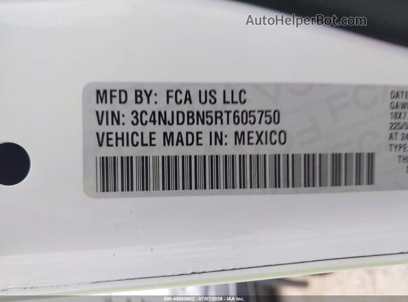 3C4NJDBN5RT605750 2024 JEEP COMPASS White Engine compartment view