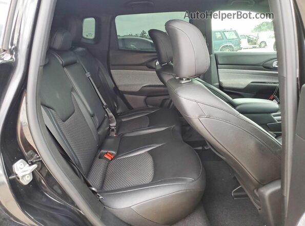 3C4NJDBN5ST526570 2025 JEEP COMPASS Black Вид задньої частини салону