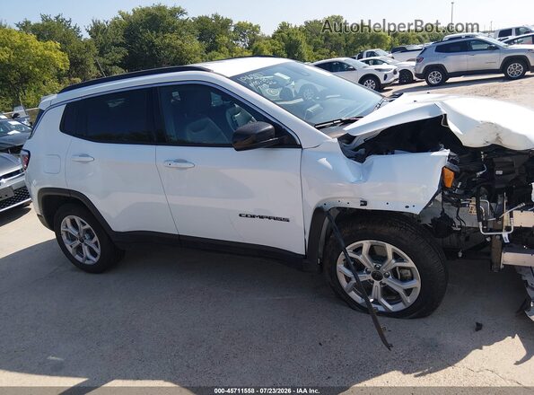 3C4NJDBN5ST603857 2025 JEEP COMPASS White Vista interior trasera