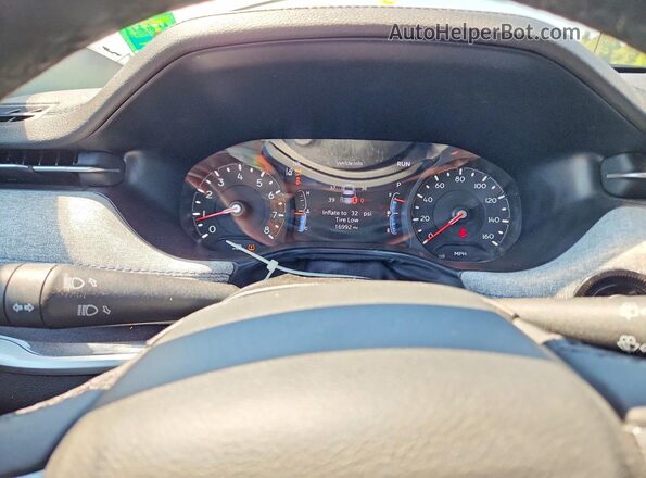 3C4NJDBN5ST609299 2025 JEEP COMPASS Silver Instrument cluster view