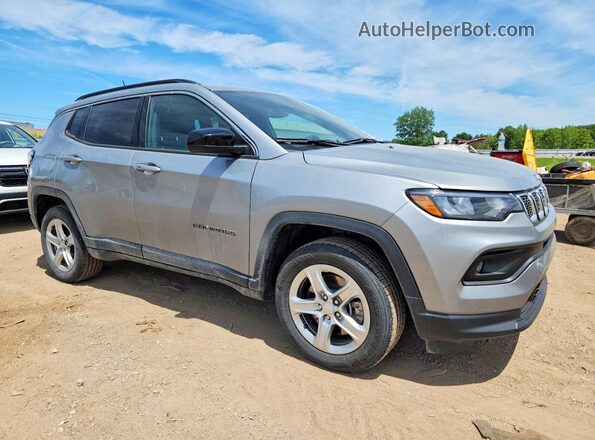 3C4NJDBN6RT576310 2024 JEEP COMPASS Silver Przód prawy