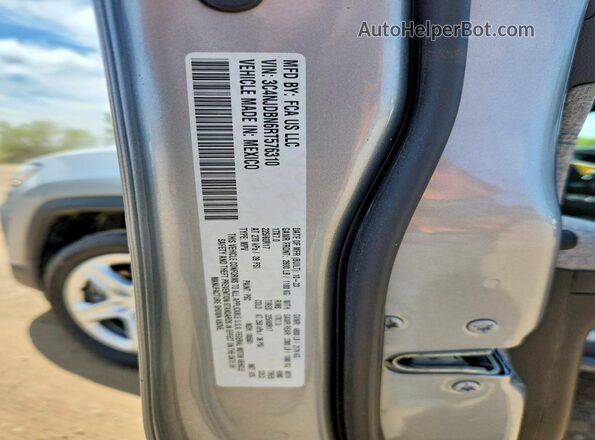 3C4NJDBN6RT576310 2024 JEEP COMPASS Silver Widok naklejki z numerem VIN