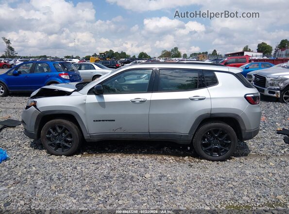 3C4NJDBN6TT222987 2026 JEEP COMPASS Gray Սալոնի 360 աստիճան տեսք