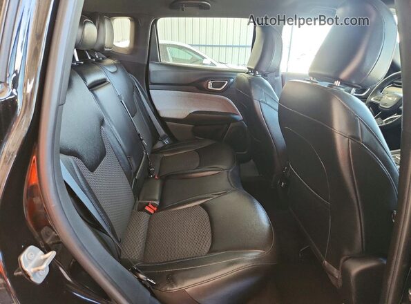 3C4NJDBN7RT110756 2024 JEEP COMPASS Black Widok wnętrza z tyłu