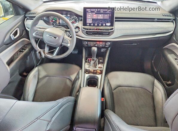 3C4NJDBN7RT112460 2024 JEEP COMPASS White Առջևի վահանակի տեսք