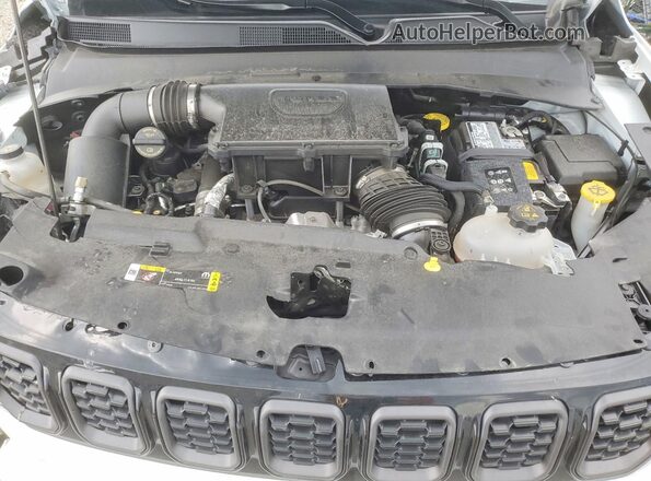 3C4NJDBN7ST599343 2025 JEEP COMPASS White Vista del compartimento del motor