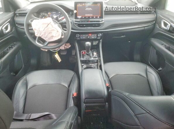 3C4NJDBN7ST599343 2025 JEEP COMPASS White Vista del salpicadero