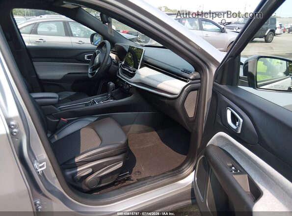 3C4NJDBN8PT516106 2023 JEEP COMPASS Серый Вид салона спереди