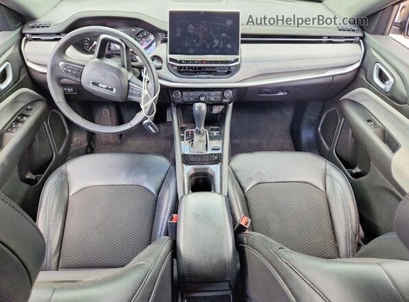 3C4NJDBN8RT176782 2024 JEEP COMPASS Black Dashboard view