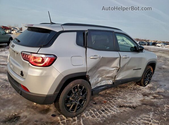3C4NJDBN8ST552029 2025 JEEP COMPASS Silver Rear right
