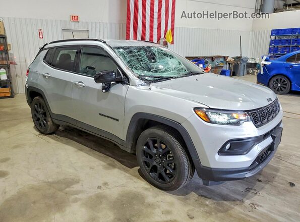 3C4NJDBN8TT160606 2026 JEEP COMPASS Silver Przód prawy