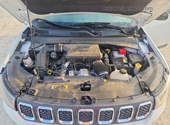 3C4NJDBNXPT516883 2023 JEEP COMPASS White Vista del compartimento del motor