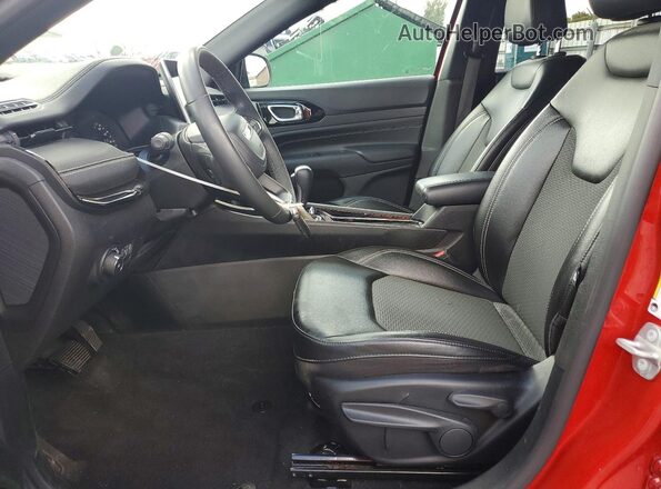 3C4NJDBNXPT528726 2023 JEEP COMPASS Red Вид салону спереду