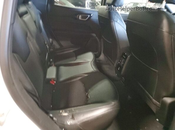 3C4NJDBNXPT544635 2023 JEEP COMPASS White Rear seats view