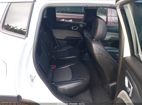 3C4NJDBNXRT100884 2024 JEEP COMPASS White VIN კოდის სტიკერის ხედი