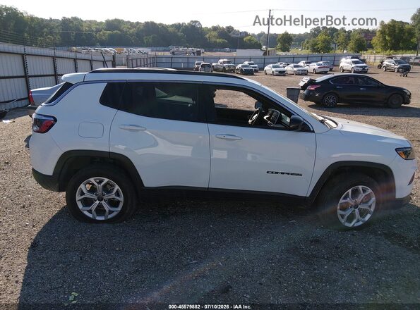 3C4NJDBNXST603708 2025 JEEP COMPASS White Սալոնի հետևի տեսք