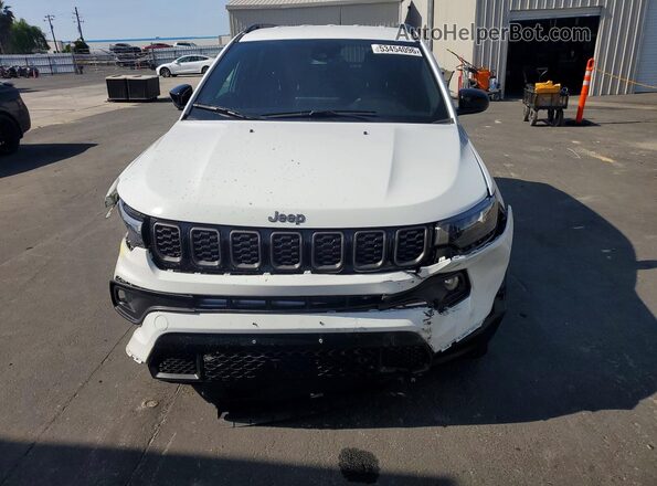 3C4NJDBNXTT165449 2026 JEEP COMPASS White Vista frontal