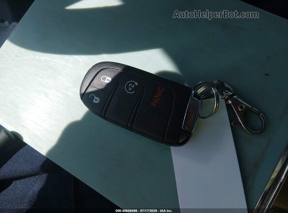 3C4NJDCB0JT231993 2018 JEEP COMPASS White Vista del salpicadero