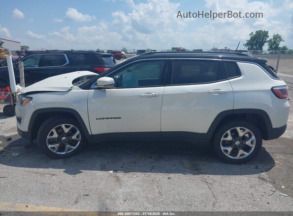 3C4NJDCB0JT401799 2018 JEEP COMPASS White 360 interior view