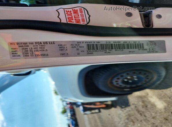 3C4NJDCB0JT412740 2018 JEEP COMPASS White Vista del compartimento del motor