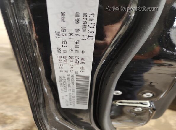 3C4NJDCB0JT492606 2018 JEEP COMPASS Black VIN կոդի պիտակի տեսք