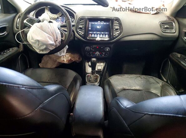 3C4NJDCB0LT111713 2020 JEEP COMPASS Серый Вид панели приборов