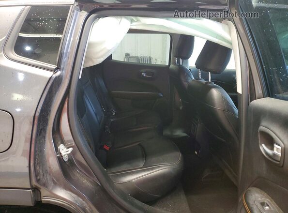 3C4NJDCB0LT111713 2020 JEEP COMPASS Серый Вид задней части салона
