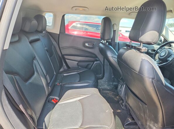 3C4NJDCB0LT231379 2020 JEEP COMPASS Черный Вид задней части салона