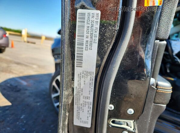 3C4NJDCB0MT600212 2021 JEEP COMPASS Black Engine compartment view