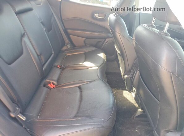 3C4NJDCB1LT215904 2020 JEEP COMPASS Blue Вид задньої частини салону