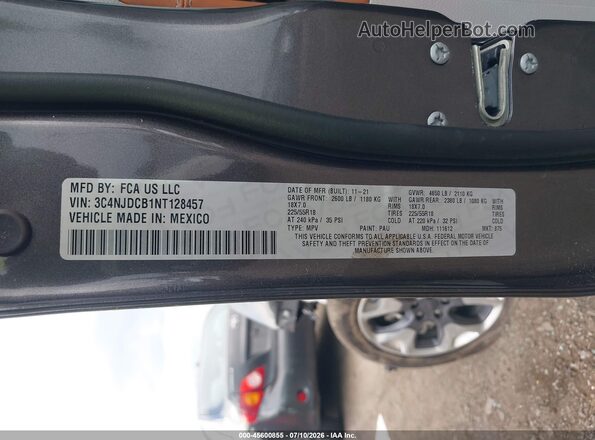 3C4NJDCB1NT128457 2022 JEEP COMPASS Gray Widok komory silnika