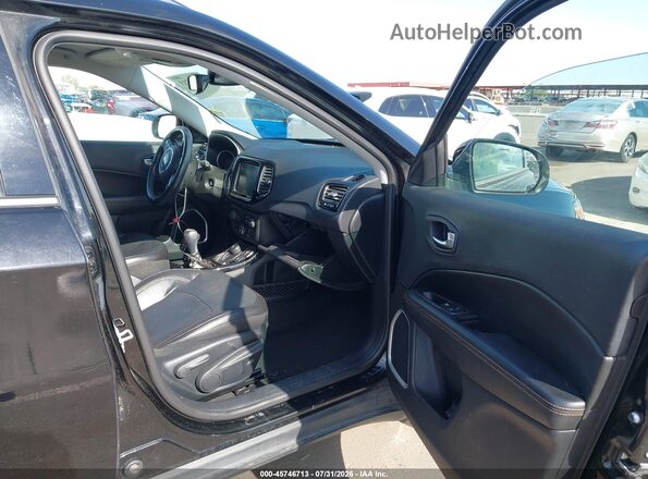 3C4NJDCB2JT334008 2018 JEEP COMPASS Black Vista interior delantera