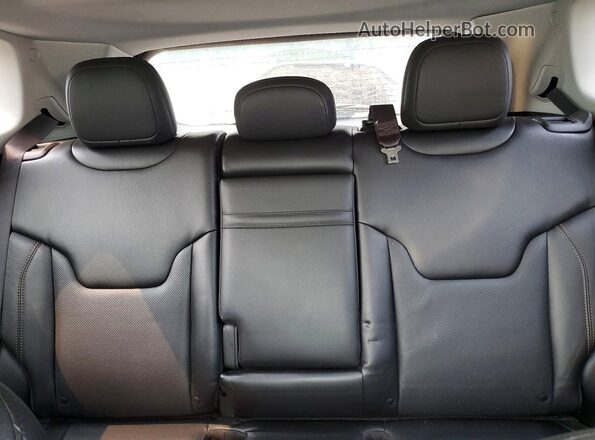 3C4NJDCB2KT827821 2019 JEEP COMPASS Зеленый Вид задних сидений