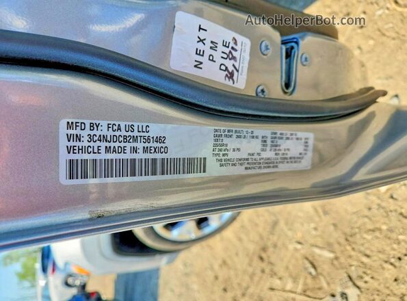 3C4NJDCB2MT561462 2021 JEEP COMPASS Silver Սալոնի 360 աստիճան տեսք