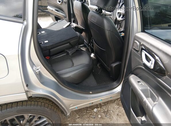 3C4NJDCB2NT181510 2022 JEEP COMPASS Silver Vista de la etiqueta del VIN
