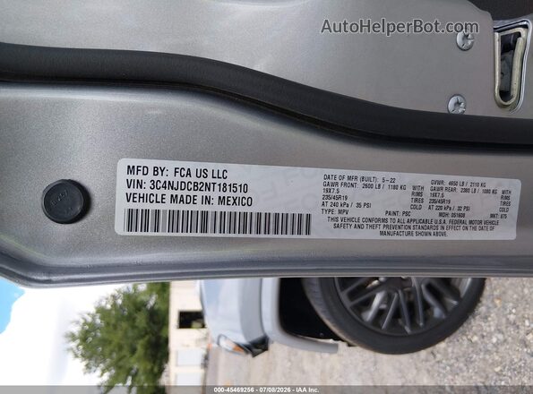 3C4NJDCB2NT181510 2022 JEEP COMPASS Silver Vista del compartimento del motor