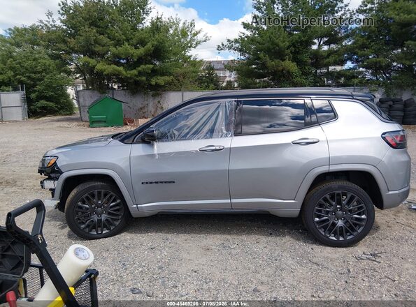 3C4NJDCB2NT181510 2022 JEEP COMPASS Silver 