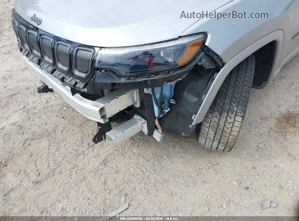 3C4NJDCB2NT181510 2022 JEEP COMPASS Silver 
