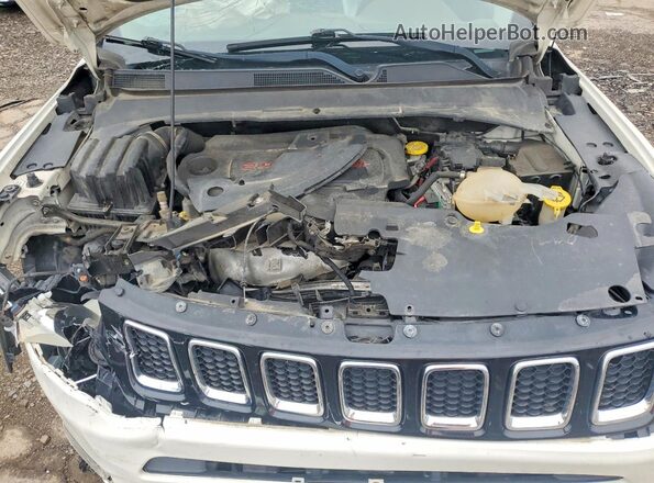 3C4NJDCB3JT206912 2018 JEEP COMPASS White Engine compartment view