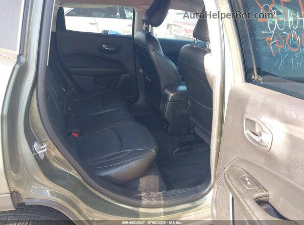 3C4NJDCB3JT258847 2018 JEEP COMPASS Green VIN კოდის სტიკერის ხედი