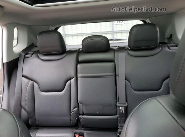 3C4NJDCB3KT599764 2019 JEEP COMPASS Gray უკანა სავარძლების ხედი