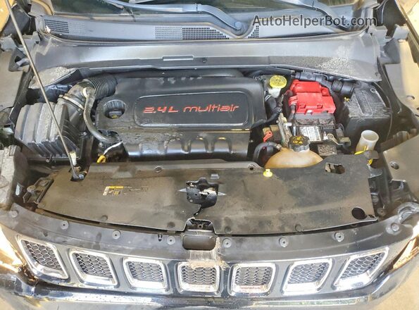 3C4NJDCB4LT135447 2020 JEEP COMPASS Черный Вид подкапотного пространства