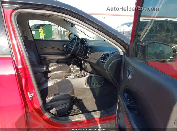 3C4NJDCB5JT320703 2018 JEEP COMPASS Red Սալոնի դիմացի տեսք