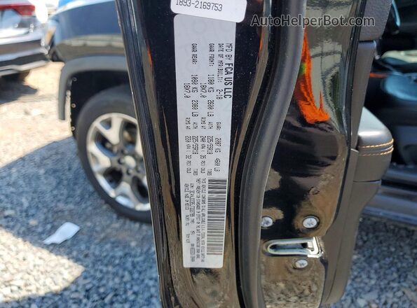 3C4NJDCB5JT332799 2018 JEEP COMPASS Black VIN կոդի պիտակի տեսք