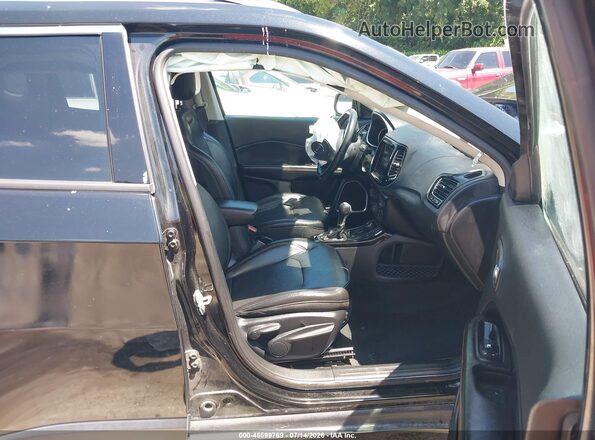 3C4NJDCB5KT594291 2019 JEEP COMPASS Black Widok wnętrza z przodu